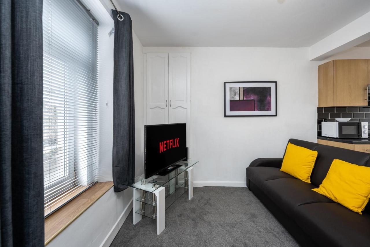 En-suite Apartment, Fully Equipped Kitchen Apartment