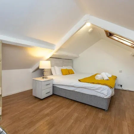 En-Suite Apartment, Fully Equipped Kitchen Swansea Exterior photo